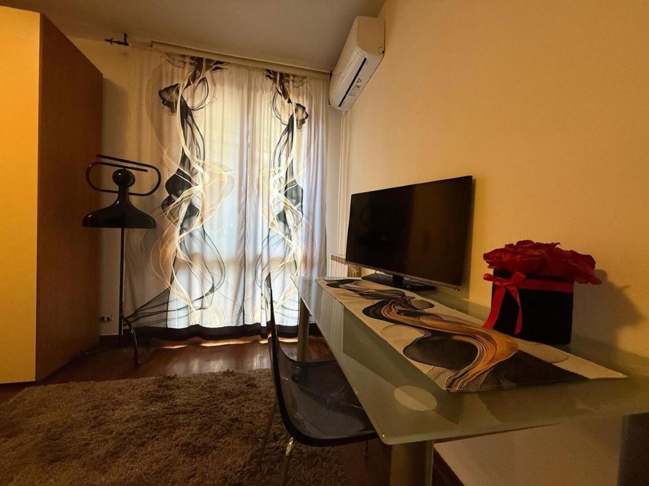 Unicum 140 Apartamento
